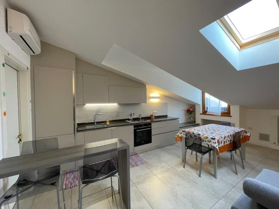 Appartement Elia Loft à Riva del Garda Extérieur photo