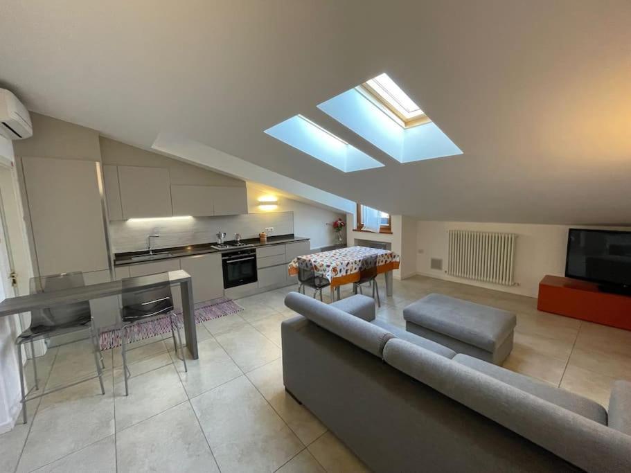 Appartement Elia Loft à Riva del Garda Extérieur photo